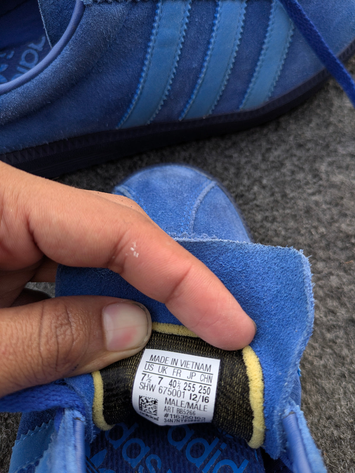 Adidas Originals Bermuda "Collegiate Royal" — EUR 40 — A- Grade