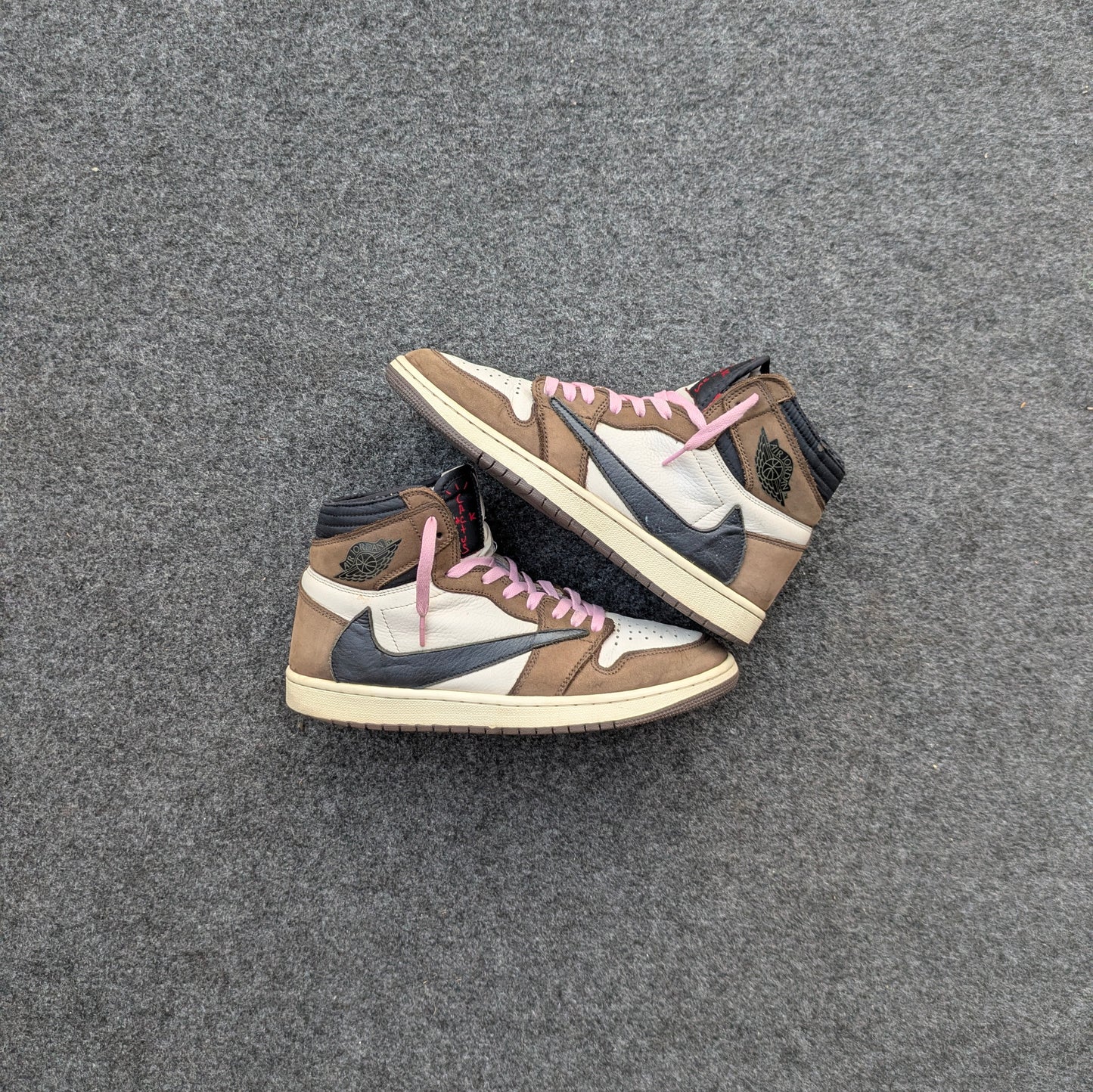 Travis Scott x Air Jordan 1 Low OG "Dark Mocha" — EUR 43 — A Grade