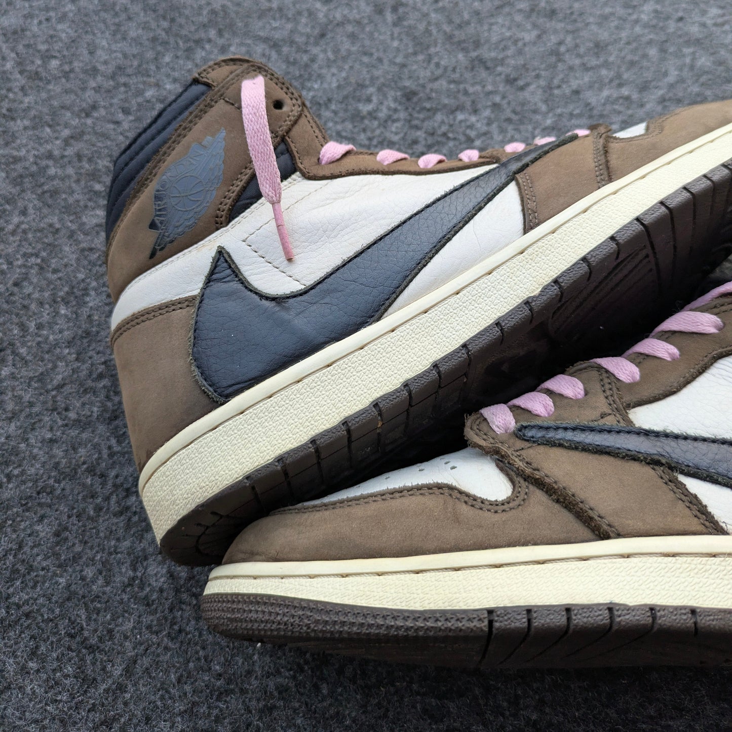 Travis Scott x Air Jordan 1 Low OG "Dark Mocha" — EUR 43 — A Grade