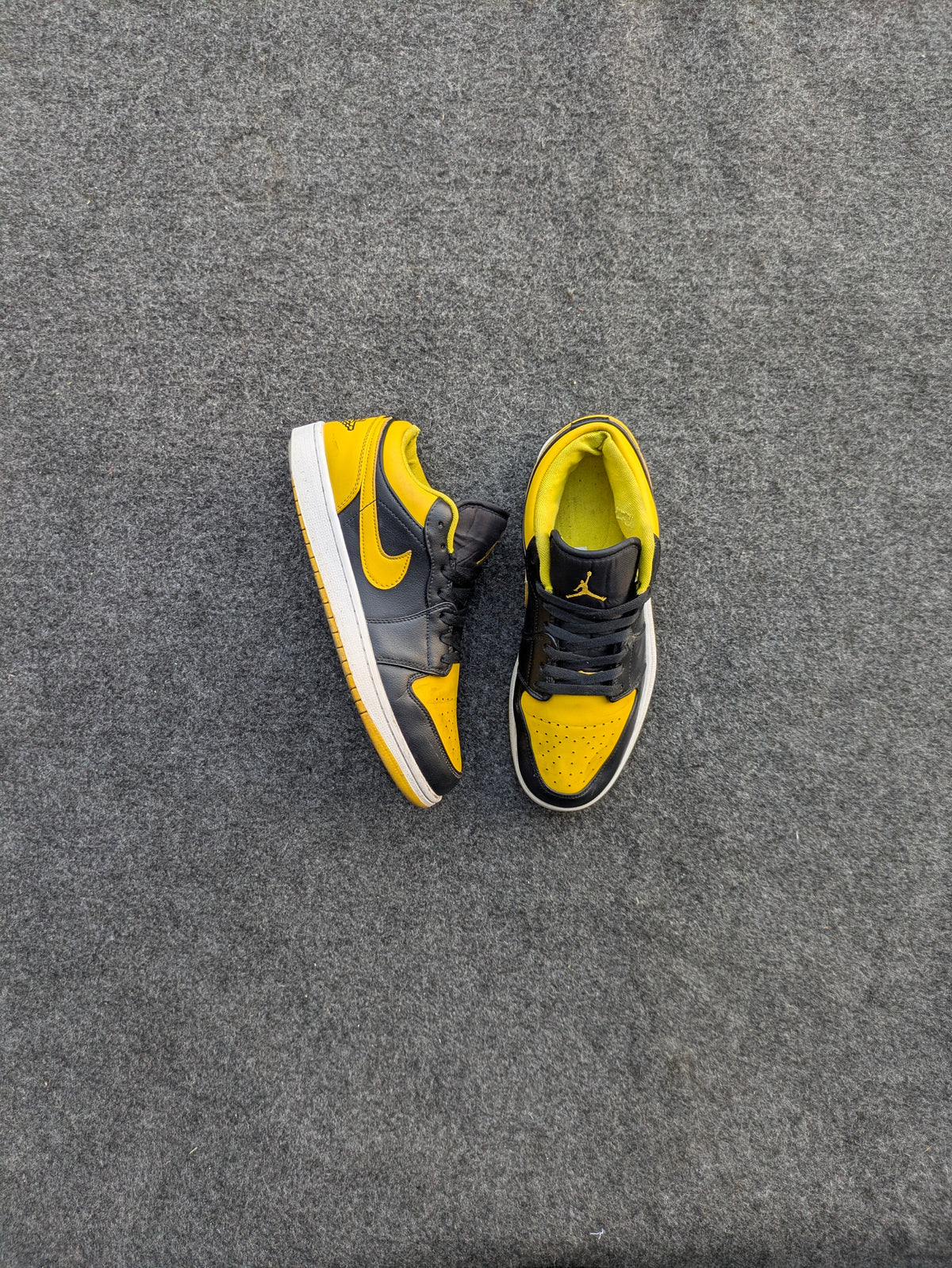 Air Jordan 1 Low "Yellow/Black" — EUR 42 — A Grade